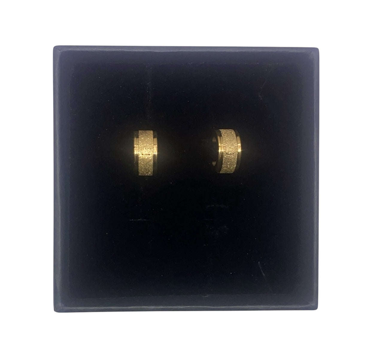 LILY HUGGIE EARRINGS - 18K GOLD PLATED