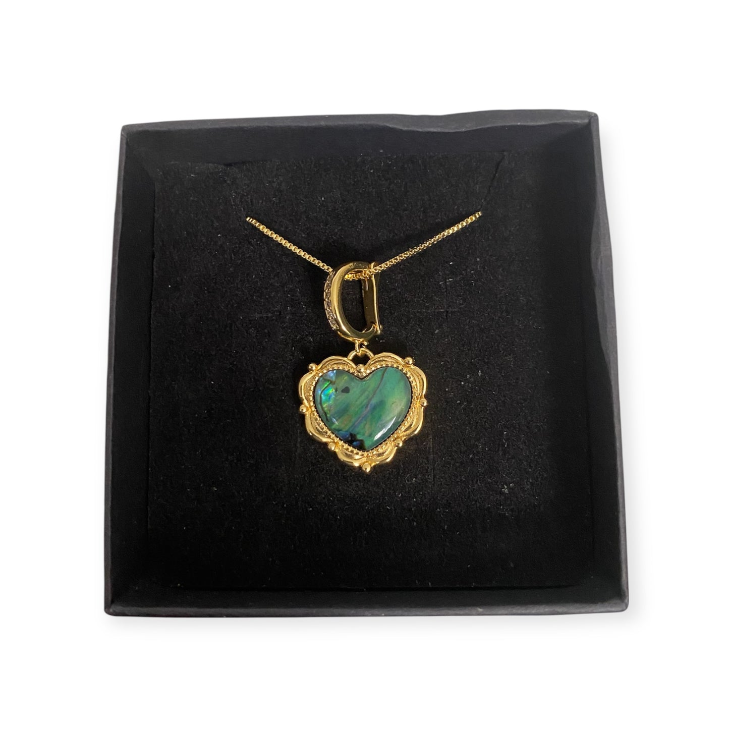 VIBRANT AOTEAROA PĀUA NECKLACE 2.0 HEART DESIGN 18K GOLD PLATED